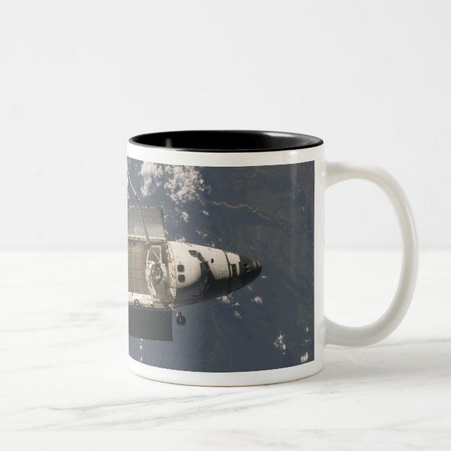Space Shuttle Discovery 5 Zweifarbige Tasse (Rechts)