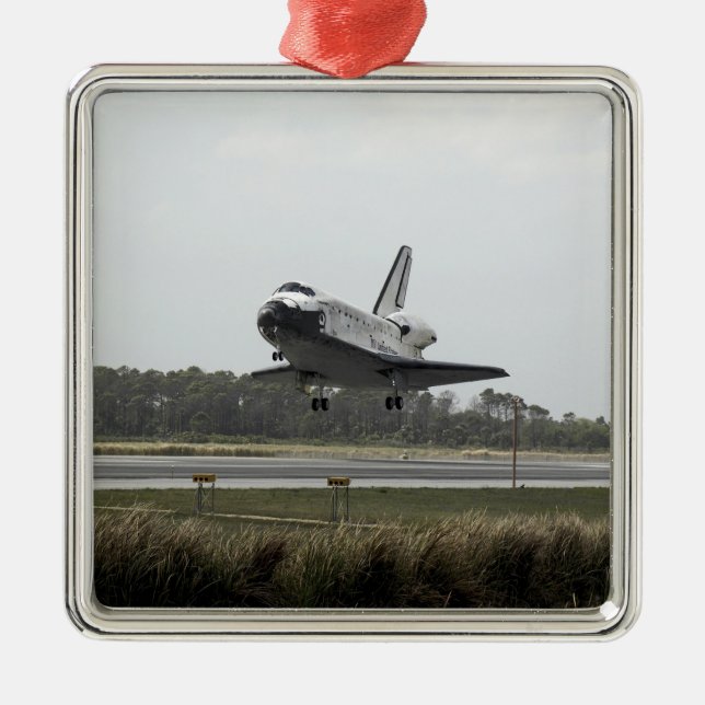 Space Shuttle Discovery geht Landung an Ornament Aus Metall (Vorne)