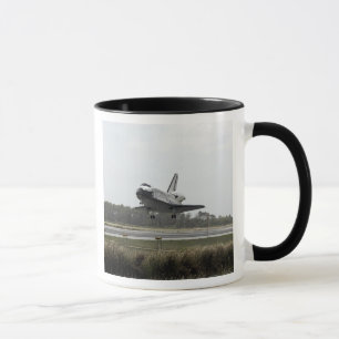 Space Shuttle Discovery geht Landung an Tasse