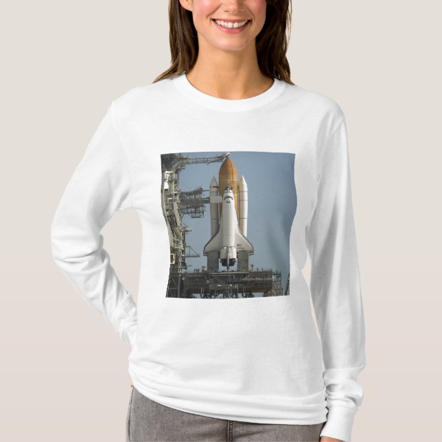 Space Shuttle Discovery ist bereit T-Shirt (Vorderseite)