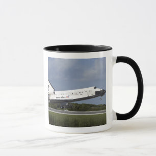 Space Shuttle Discovery landet auf der Runway 33 3 Tasse