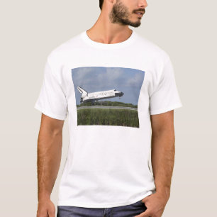 Space Shuttle Discovery landet auf der Runway 33 T-Shirt