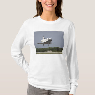 Space Shuttle Discovery nähert sich Landung 2 T-Shirt