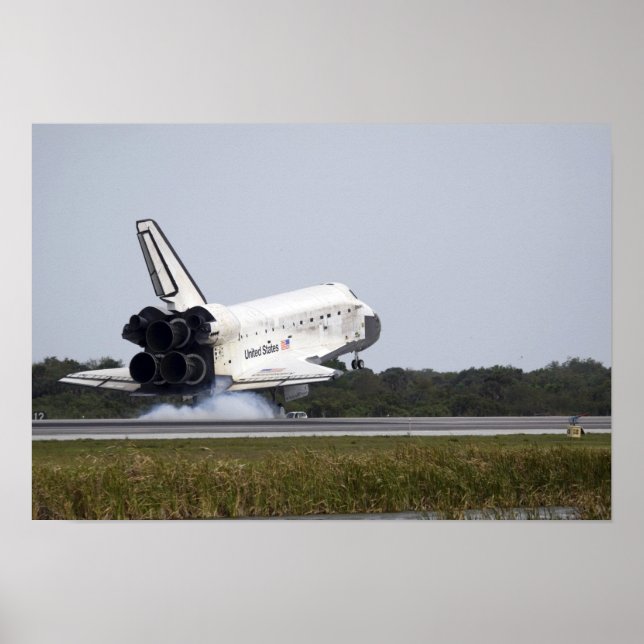 Space Shuttle Discovery Touchs 3 Poster (Vorne)