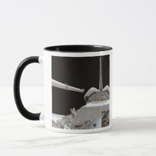 Space Shuttle Discovery's Nutzlastschacht Tasse