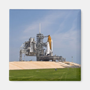 Space Shuttle Endeavor auf dem Launchpad 4 Magnet
