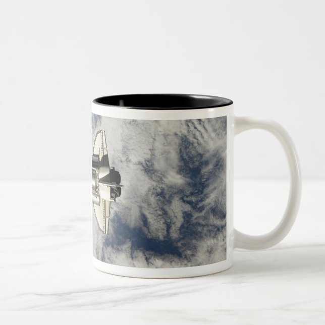 Space Shuttle Endeavour 12 Zweifarbige Tasse (Rechts)