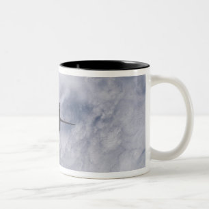 Space Shuttle Endeavour 21 Zweifarbige Tasse