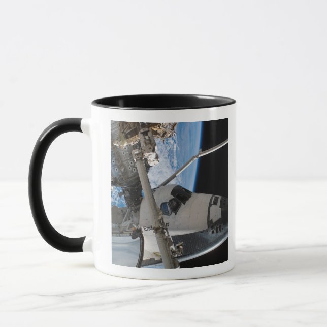 Space Shuttle Endeavour 23 Tasse (Links)