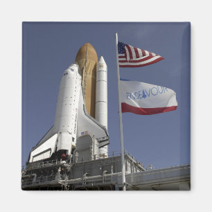 Space Shuttle Endeavour 2 Magnet