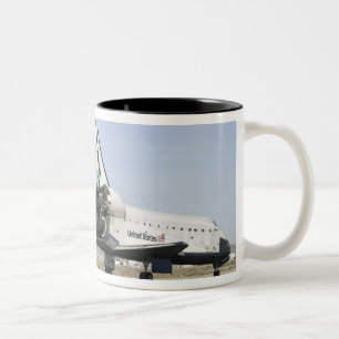 Space Shuttle Endeavour 4 Zweifarbige Tasse