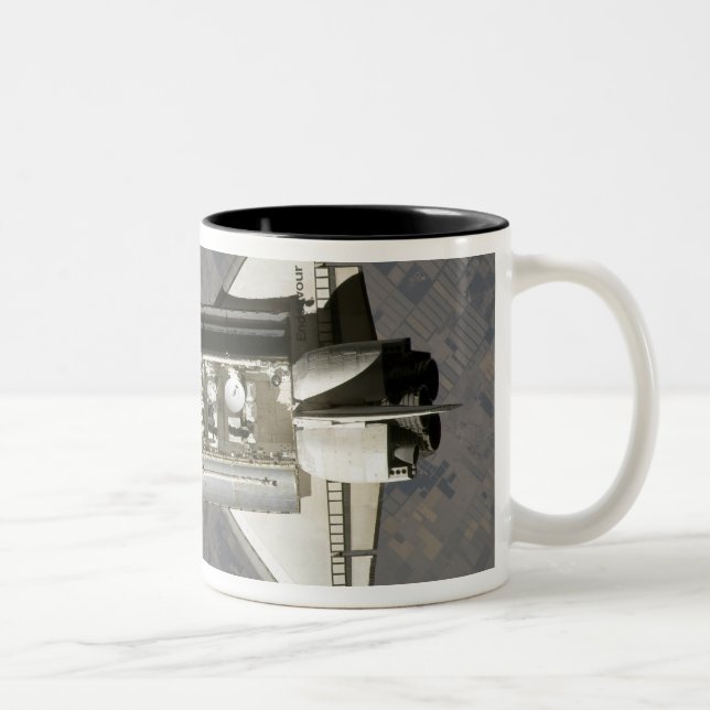 Space Shuttle Endeavour 7 Zweifarbige Tasse (Rechts)