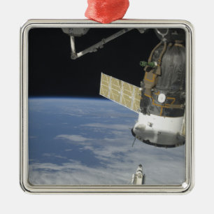Space Shuttle Endeavour, ein Sojus-Raumschiff Ornament Aus Metall