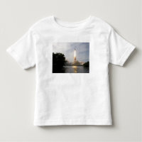 Space Shuttle Endeavour hebt 4