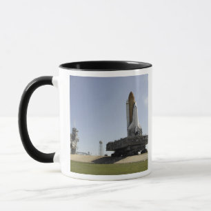 Space Shuttle Endeavour nähert sich dem Start p Tasse