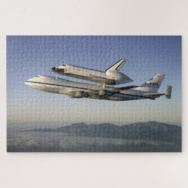 Space Shuttle Orbiter Atlantis Puzzle (Horizontal)
