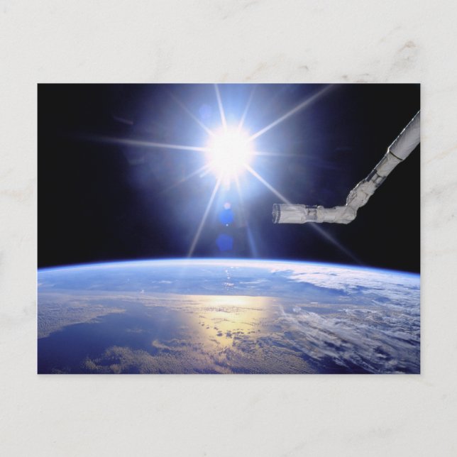 Space Shuttle Robot Arm Earth Orbit Sunburst Postkarte (Vorderseite)