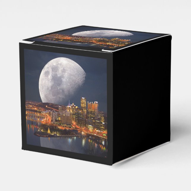 Spacey Pittsburgh Geschenkschachtel (Vorderseite)