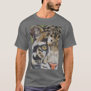 Spähen des bewölkten Leoparden T-Shirt
