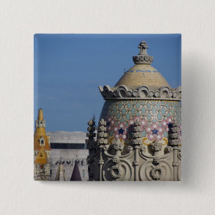 Spanien, Katalonien, Barcelona. Barcelona Dachterr Button