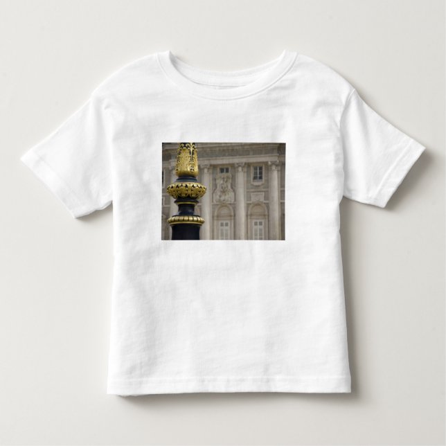 Spanien, Madrid. Königspalast, verzierte Goldlampe Kleinkind T-shirt (Vorderseite)