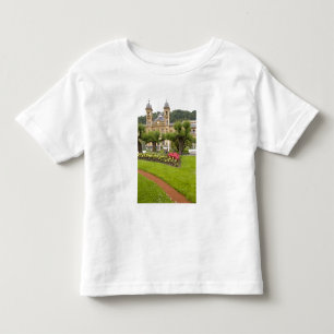 Spanien, San Sebastian. Beliebter Badeort, Kleinkind T-shirt