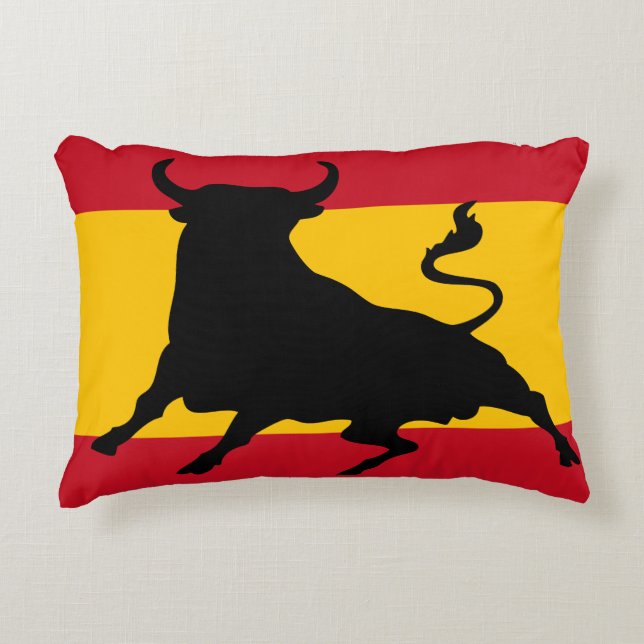 Spanische Flagge mit Stier Dekokissen (Vorderseite)