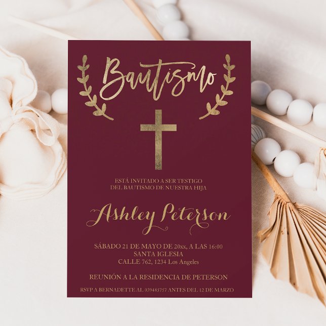 Spanische Taufe Gold bordeauxrot Einladung (Spanish Gold burgundy red elegant script baptism Invitation)