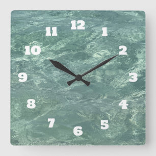 Sparkling Blue Green Water Abstrakt Beach Coastal Quadratische Wanduhr