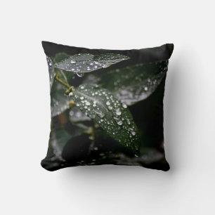 Sparkling Raindrop Leaf Kissen