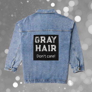 Spaß & Lachen! Graues Haar, kümmern Sie sich nicht Jeansjacke