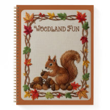 Spaßige gestickte Eicheln und Eichhörnchen im Herb