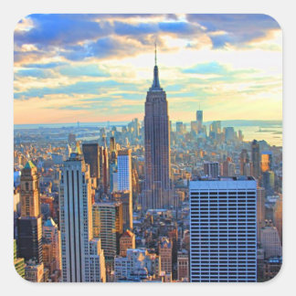Später Nachmittag NYC Skyline als Sonnenuntergang Quadratischer Aufkleber