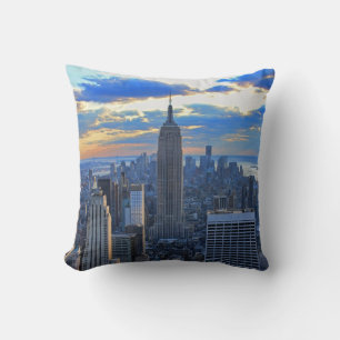 Später Nachmittag NYC-Skyline, wenn der Sonnenunte Kissen