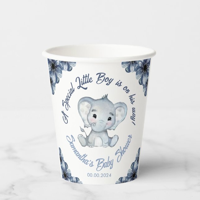 Special Little Boy auf seinem Weg Elephant Paper C Pappbecher (Vorderseite)