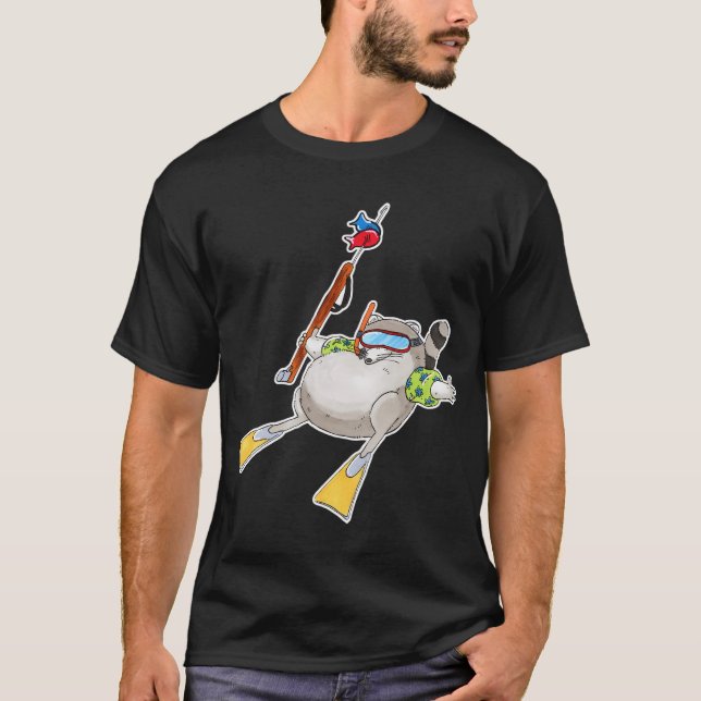 Speerfischender Waschbär T-Shirt (Vorderseite)