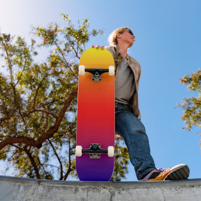 Spektrum horizontaler Farben -1 Skateboard (Außenbereich 1)