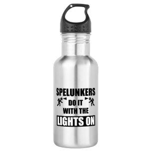 Spelunker machen es mit den Lichtern auf Edelstahlflasche