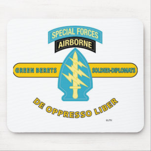 SPEZIELLE KRÄFTE IM FLUGZEUG "DE OPPRESSO LIBER " MOUSEPAD