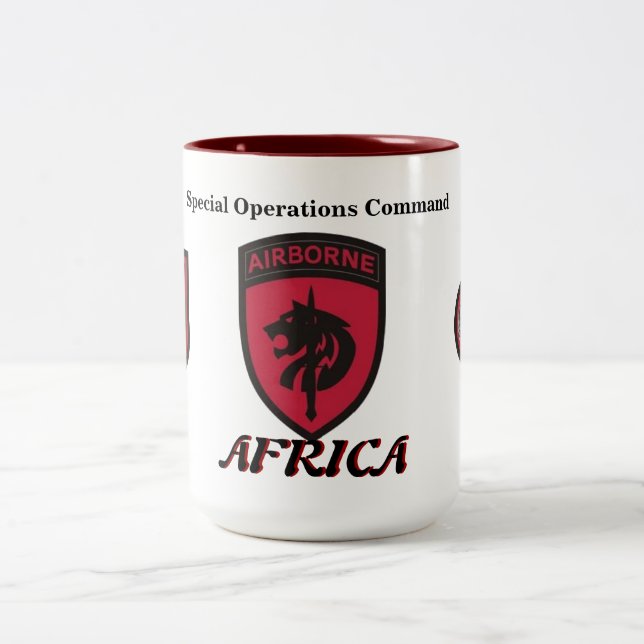 Spezielle Operations-Befehls-Afrika-Tasse Zweifarbige Tasse (Mittel)