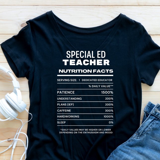Spezieller Ed Teacher Nutrition Fakten Witziger T  T-Shirt (Von Creator hochgeladen)