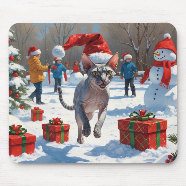 Sphynx Cat läuft im Schnee mit Weihnachtsmütze Mousepad (Vorne)