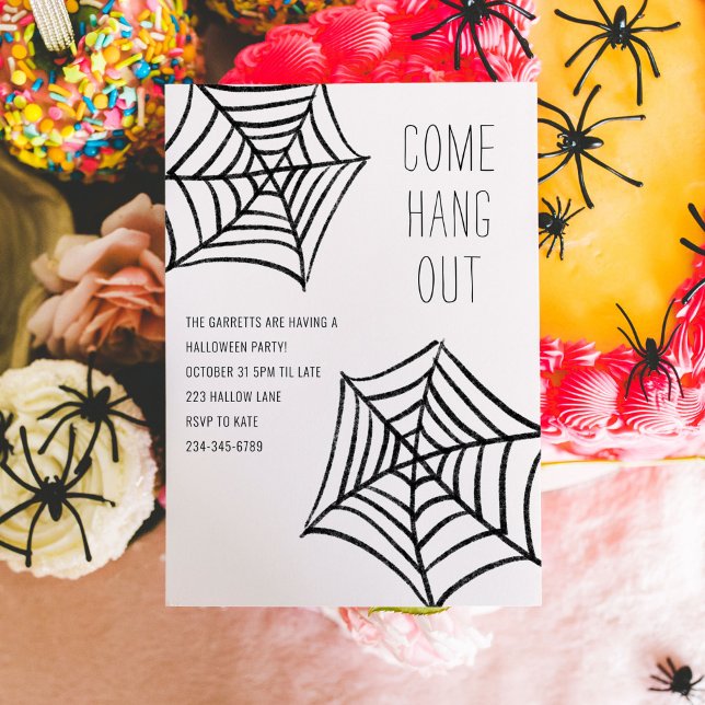 Spider Web Illustration-Halloween-Party ausblenden Einladung (Come Hang Out - Spider web illustrations Halloween party invitation.)