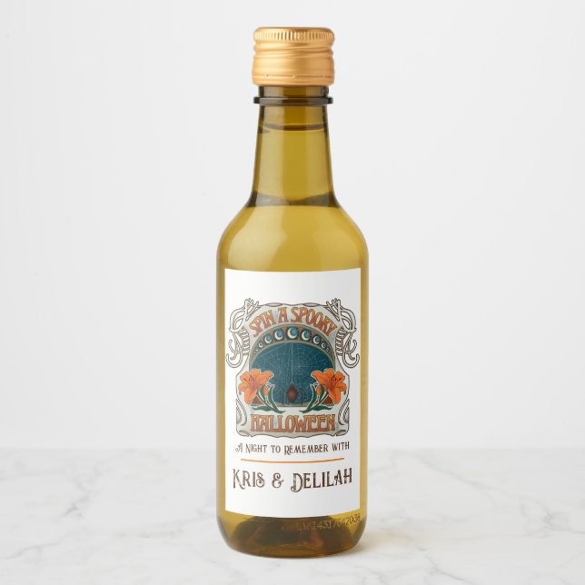 Spiders & Lilies Spooky Halloween Personalisiert Weinetikett (Vorderseite)