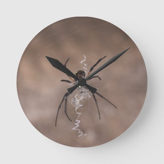 Spiegelung an der Wand Runde Wanduhr (Vorderseite)