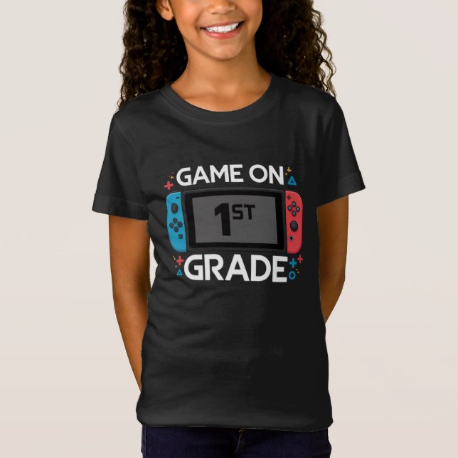 Spiel auf 1. Stufe Zurück zur Schule Funny Gamer T-Shirt (Vorderseite)