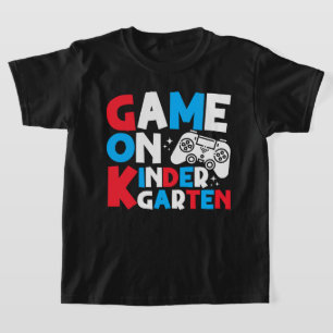 Spiel auf Kindergarten Grade Funny Geburtstag Jung T-Shirt