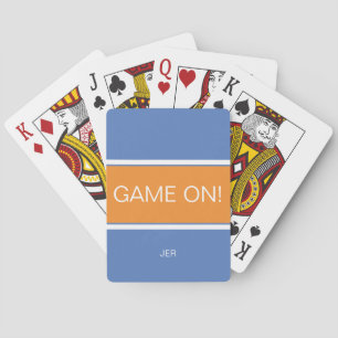 SPIEL AUF Zitat Niedliches Monogramm Blue Orange Spielkarten