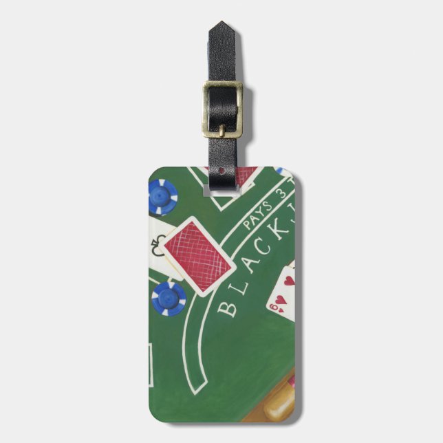 Spiel des Blackjacks mit Chips von Chariklia Zarri Gepäckanhänger (Vorderseite vertikal)