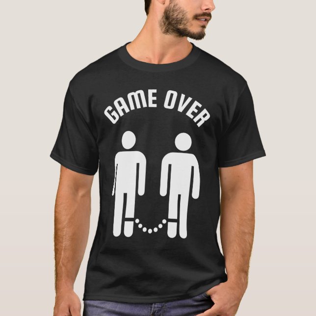 Spiel über lustige Homosexuellenehe T-Shirt (Vorderseite)